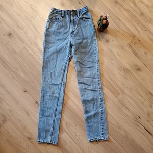 VINTAGE Levi's Mom Jeans